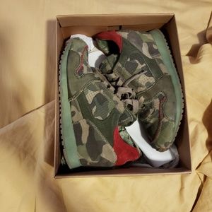 Fatigue & Red Ash Sneakers